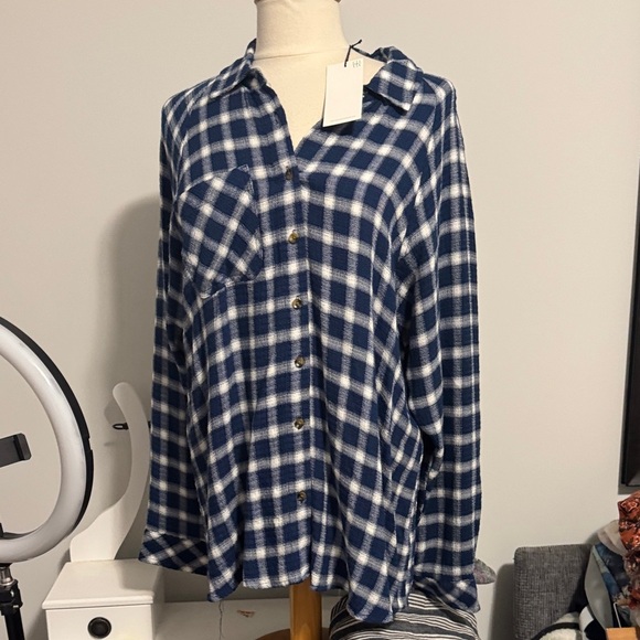 Carly Jean Los Angeles Tops - Carly Jean Los Angeles Navy and White Plaid Shirt